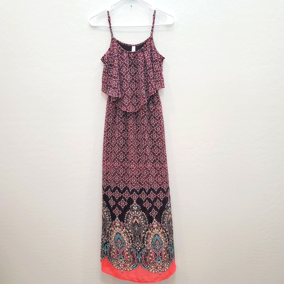 Xhilaration Dresses & Skirts - 💕 Xhilaration Boho Red & Black Maxi Dress Women's Size XS